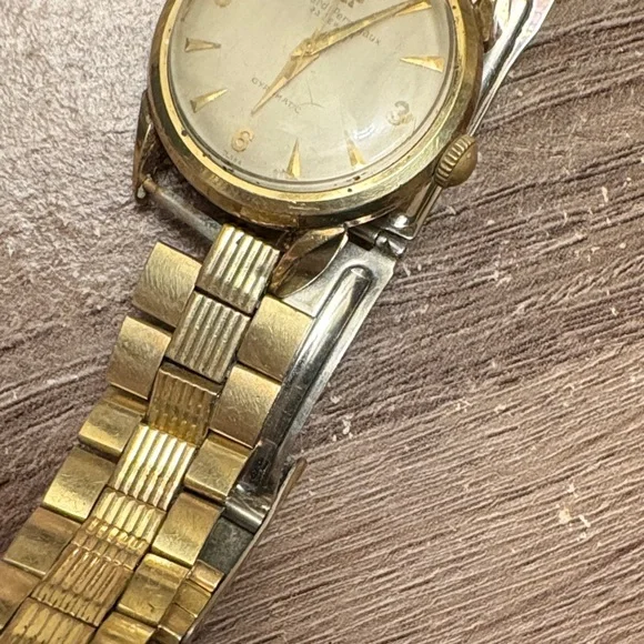 Working! Rare, Keepsake Bulova Gold Watch with Personalized Back- still runs - Picture 4 of 4
